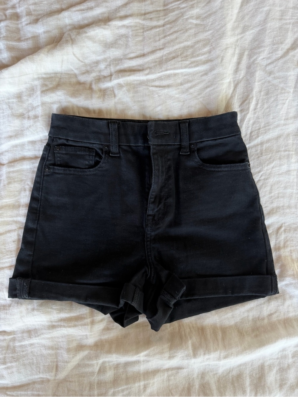 American Eagle Curvy Hi-Rise Shortie Black Denim Shorts Size 2